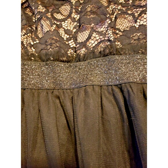 SPEECHLESS DRESS JUNIOR SIZE LARGE BLACK SCALLOPED LACE TULLE FLESH LINING - Picture 7 of 10